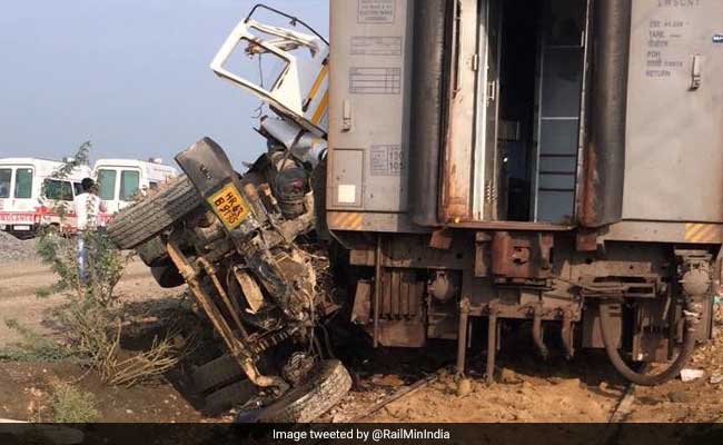 10 Coaches Of Kaifiyat Express Derail In UP, Over 20 Injured