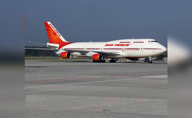 52,000 करोड़ रुपये के घाटे में चल रही एयर इंडिया को इंडिगो ने जताई खरीदने की इच्छा