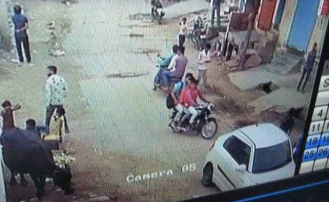Family Of Junaid, Teen Killed On Train, Shown CCTV Video Of These Bikers