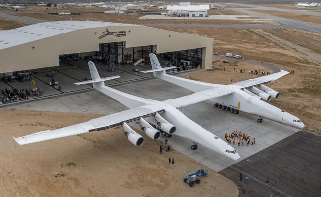 Microsoft Co-Founder Paul Allen Just Rolled Out World's Largest Airplane